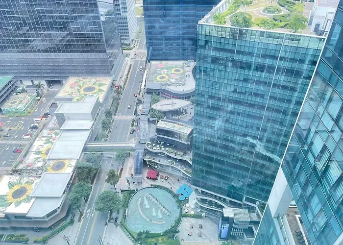 1br Uptown Mall Fountain View In Uptown Bgc Apartment *