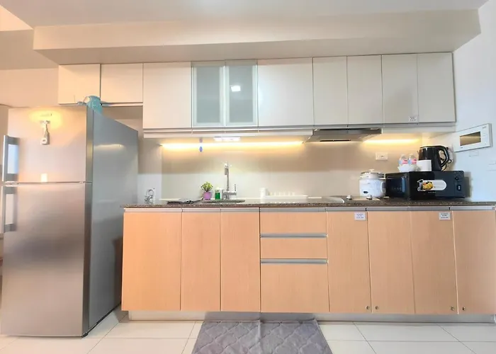 1br Uptown Mall Fountain View In Uptown Bgc