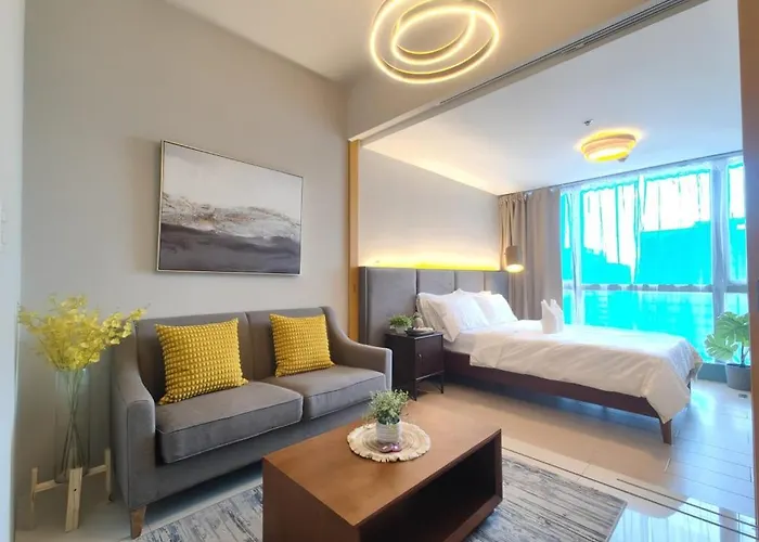 1br Uptown Mall Fountain View In Uptown Bgc *